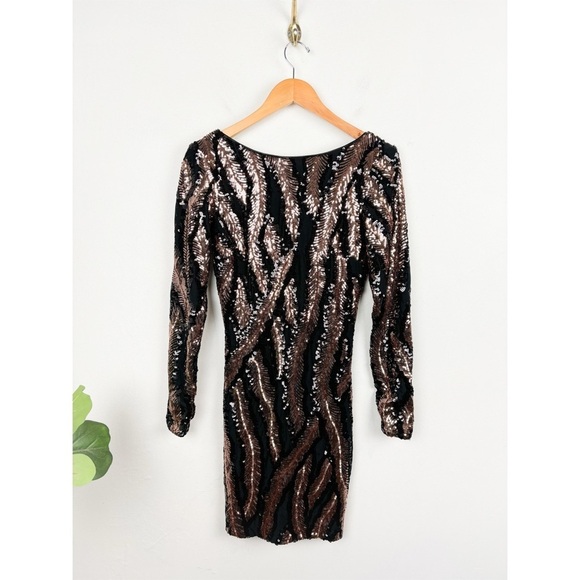Dress The Population Fully Sequined Long Sleeve Backless Mini Dress Sz M - Picture 1 of 11